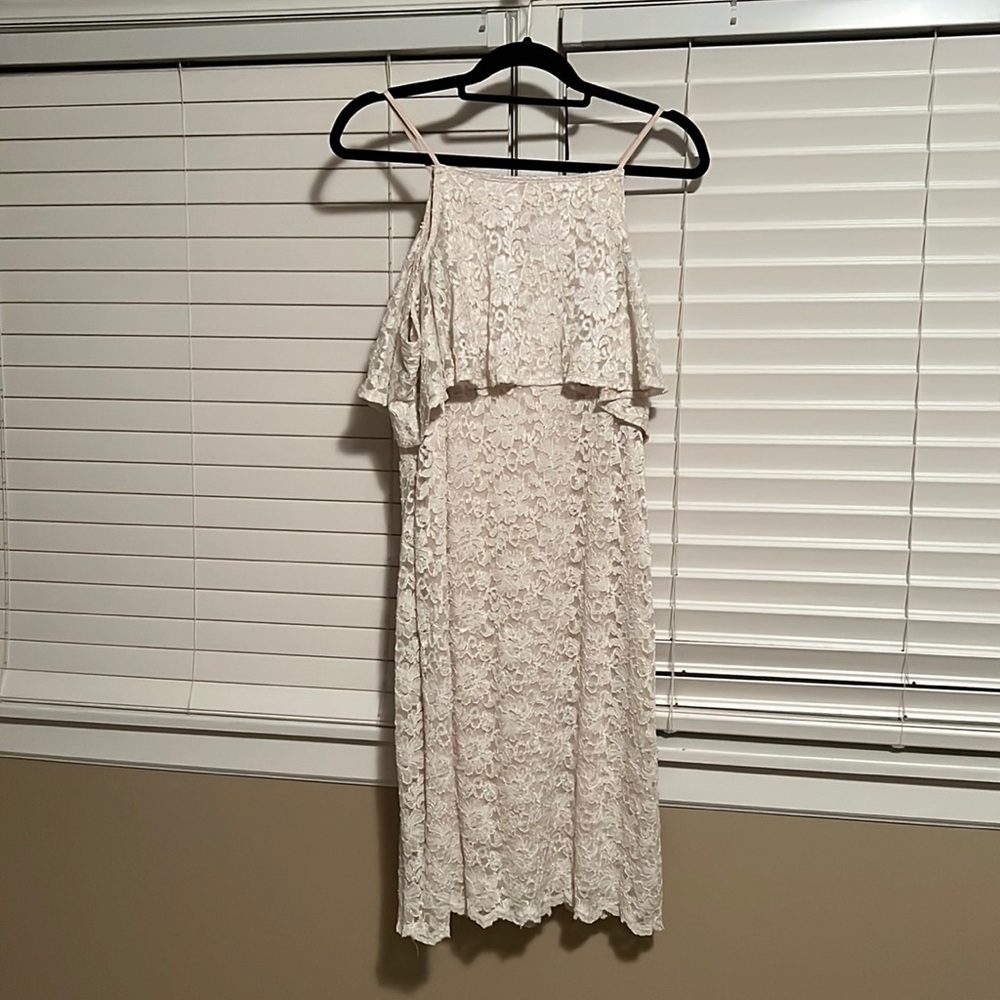 Beautiful cold shoulder dress! Worn once!